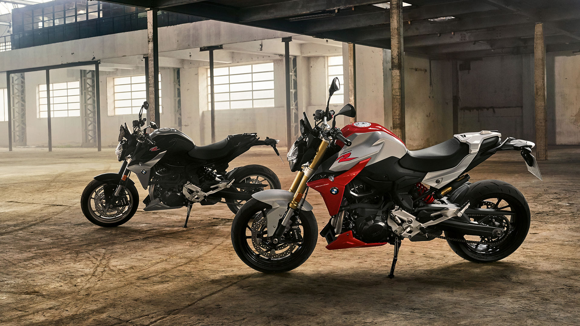 2020 BMW F 900 R Exterior Side Profile